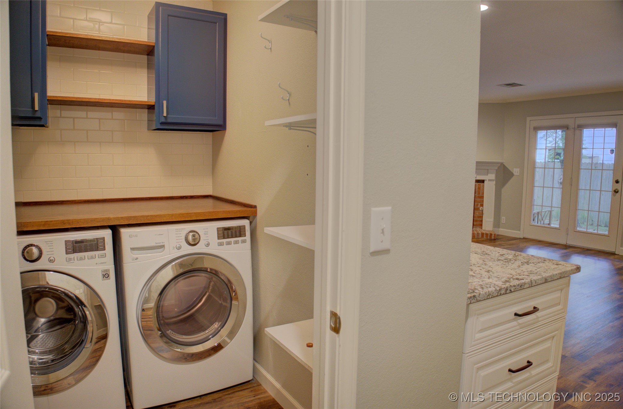 5512 S Columbia Court Property Photo 19