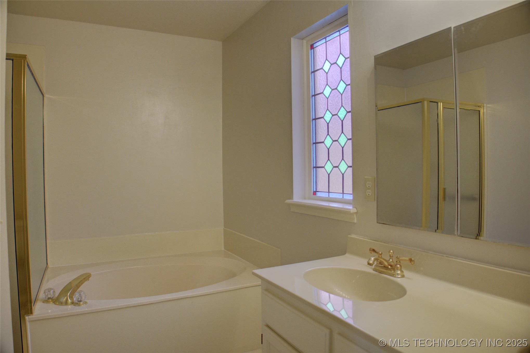 5512 S Columbia Court Property Photo 33