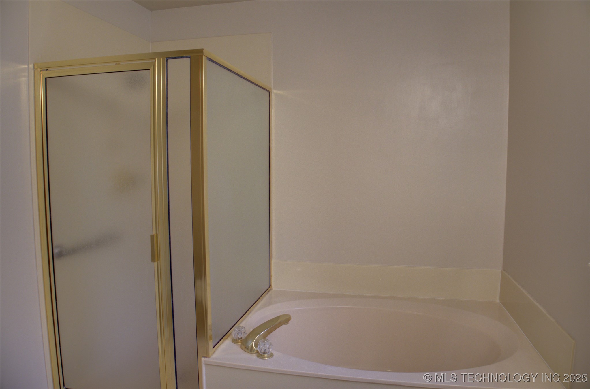 5512 S Columbia Court Property Photo 34