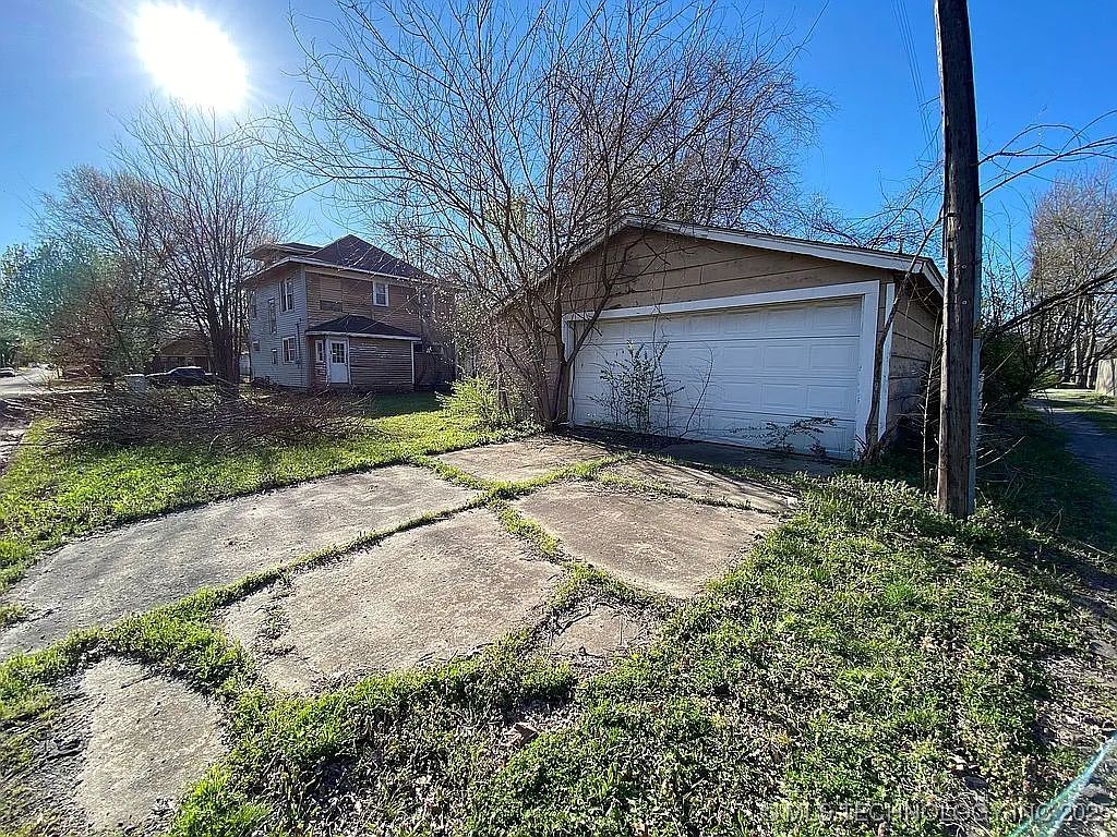 1231 Cherry Street Property Photo 5