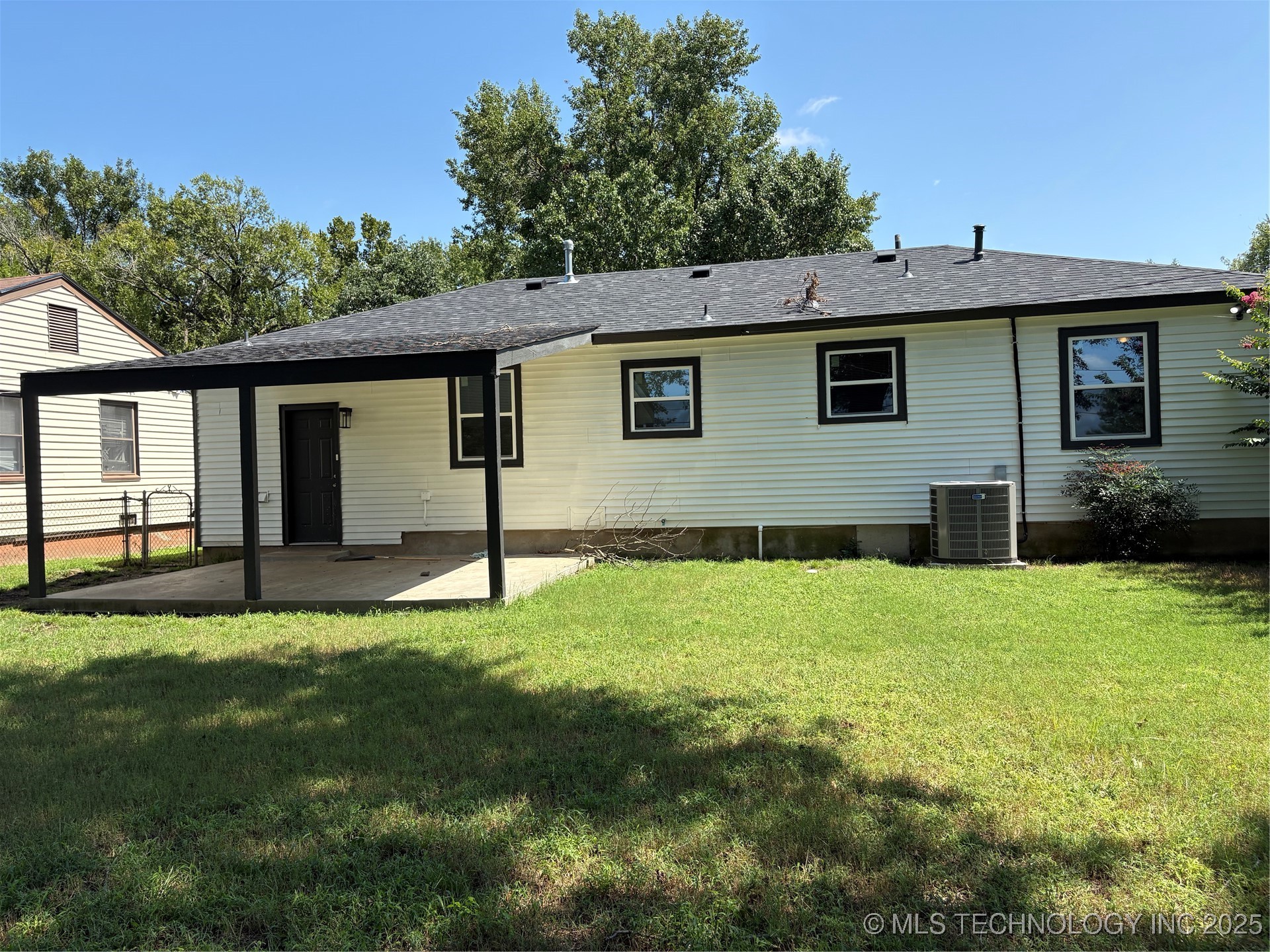 1665 Sw Oklahoma Avenue Property Photo 12