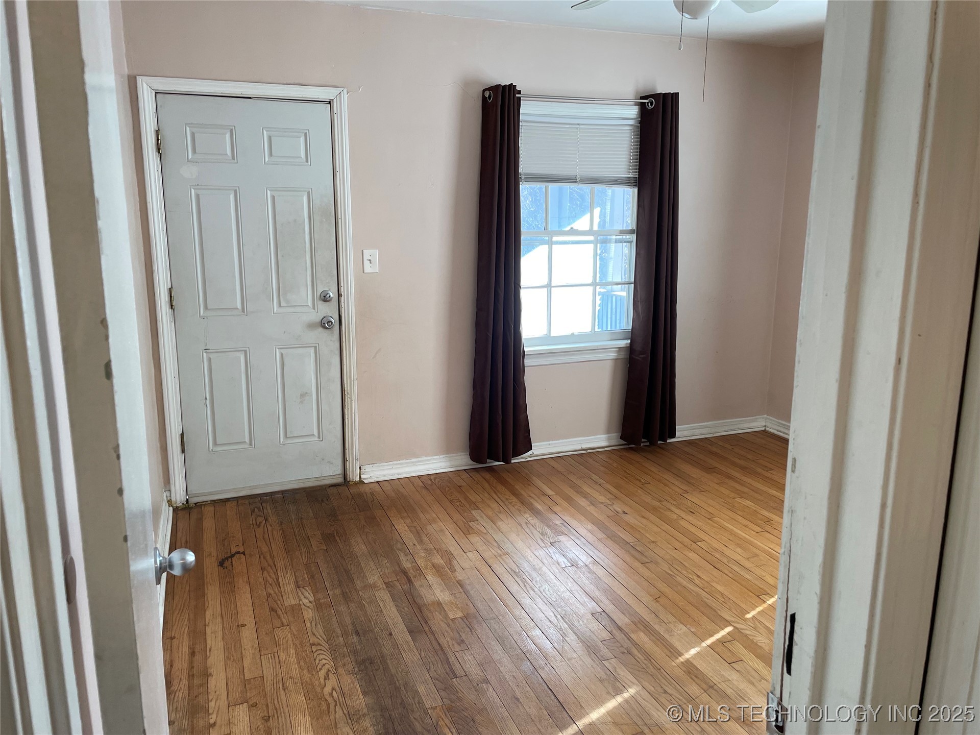 141 N College Avenue Property Photo 8