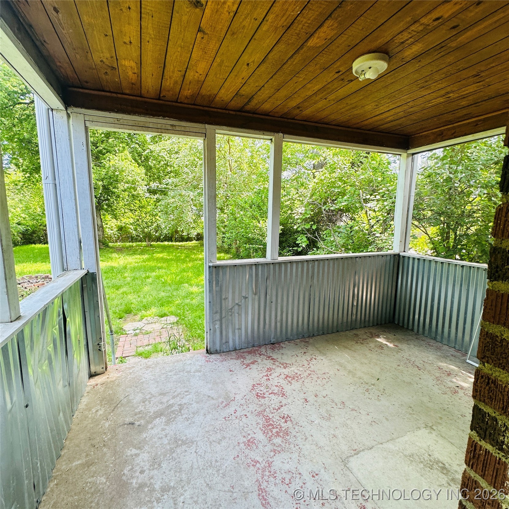 141 N College Avenue Property Photo 33