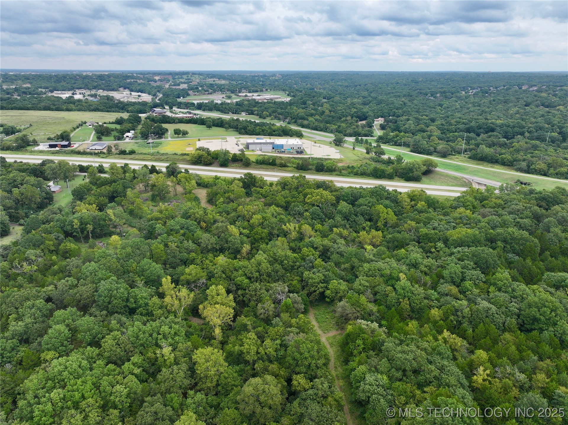 16549 County Road 1561 Property Photo 1