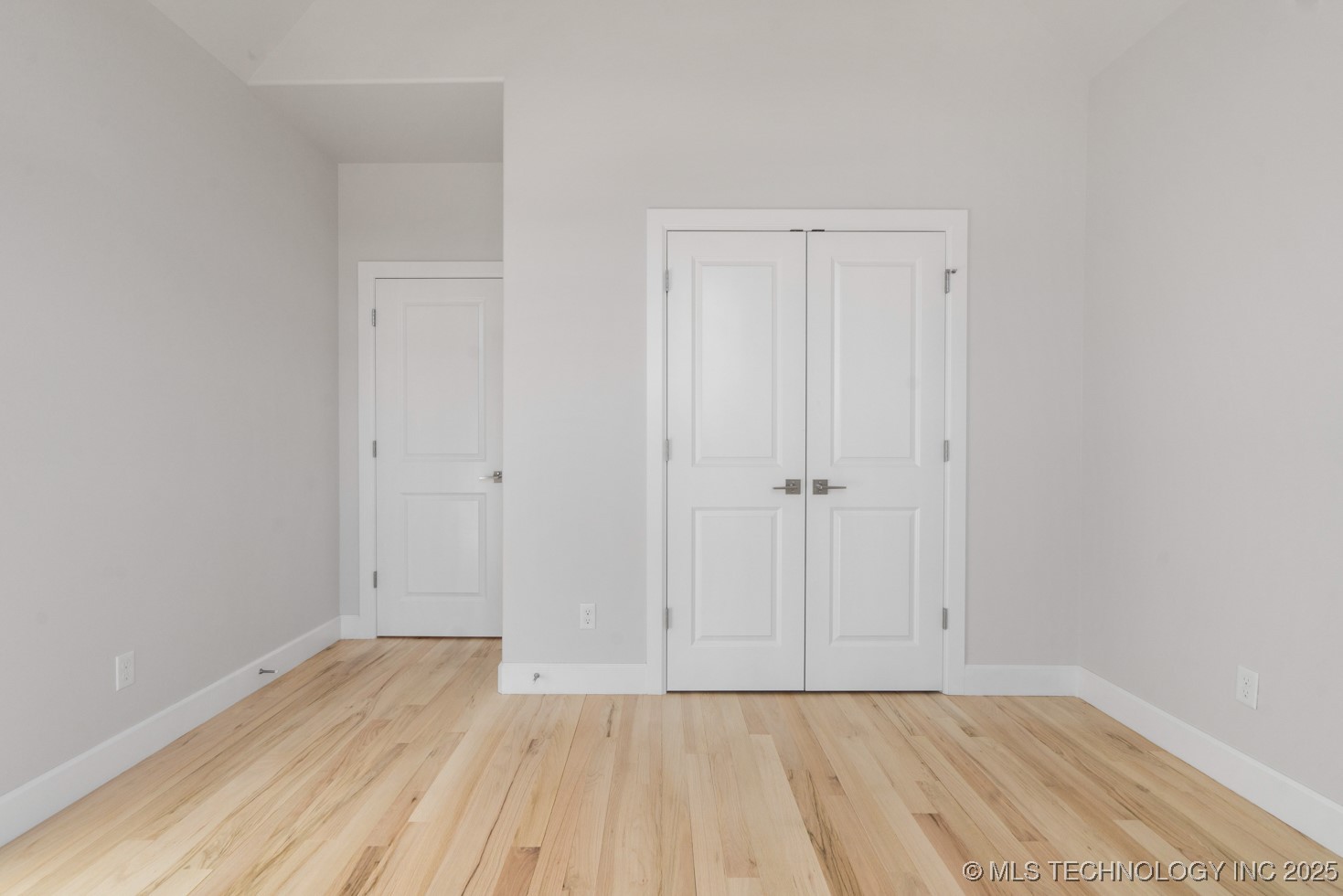 8009 E 146th East Avenue Property Photo 5