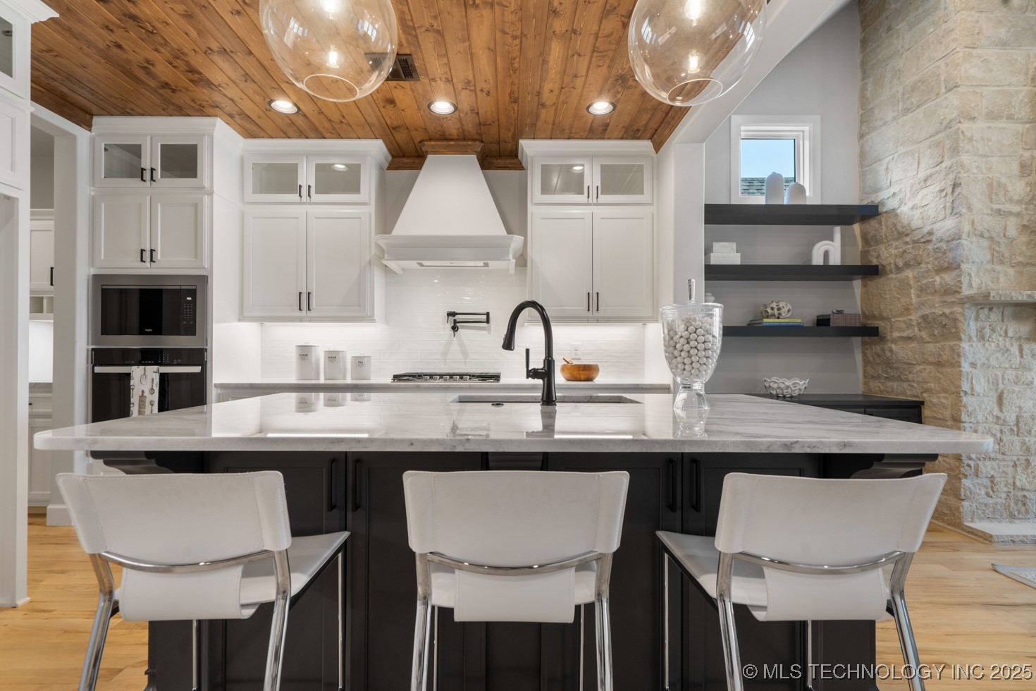 7918 N 145th East Court Property Photo 9