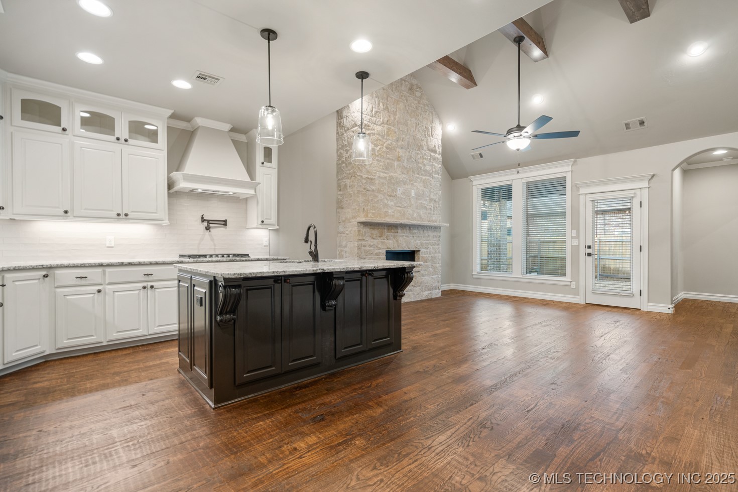 14504 E 80th Street North Property Photo 8