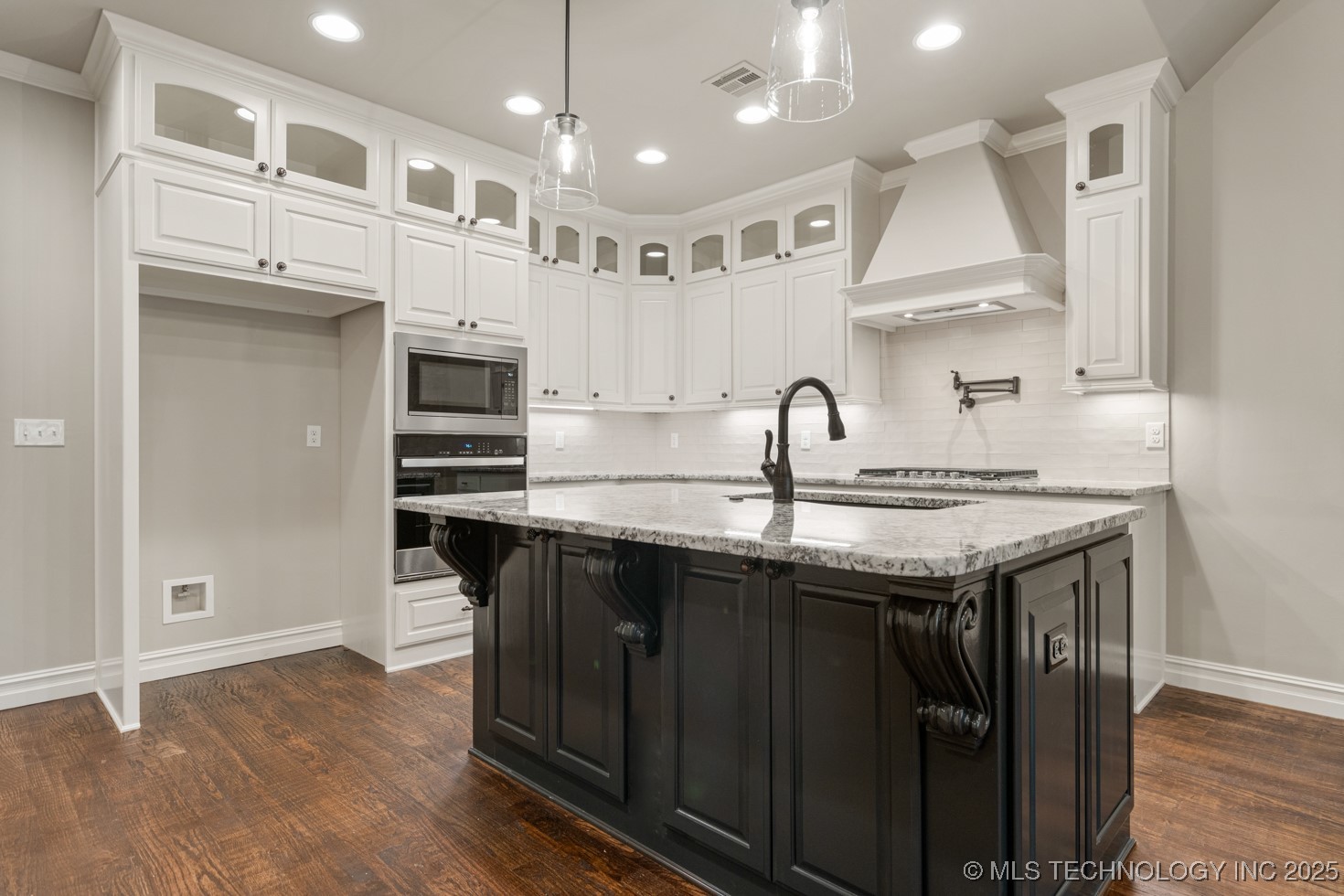 14504 E 80th Street North Property Photo 9