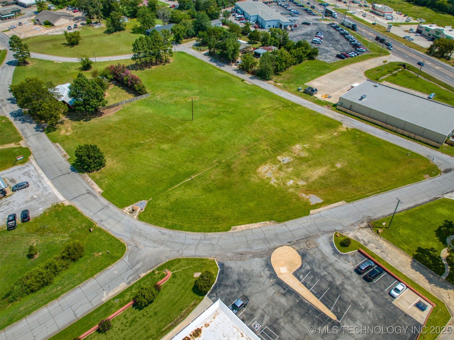 1700 Virginia Avenue Property Photo 5