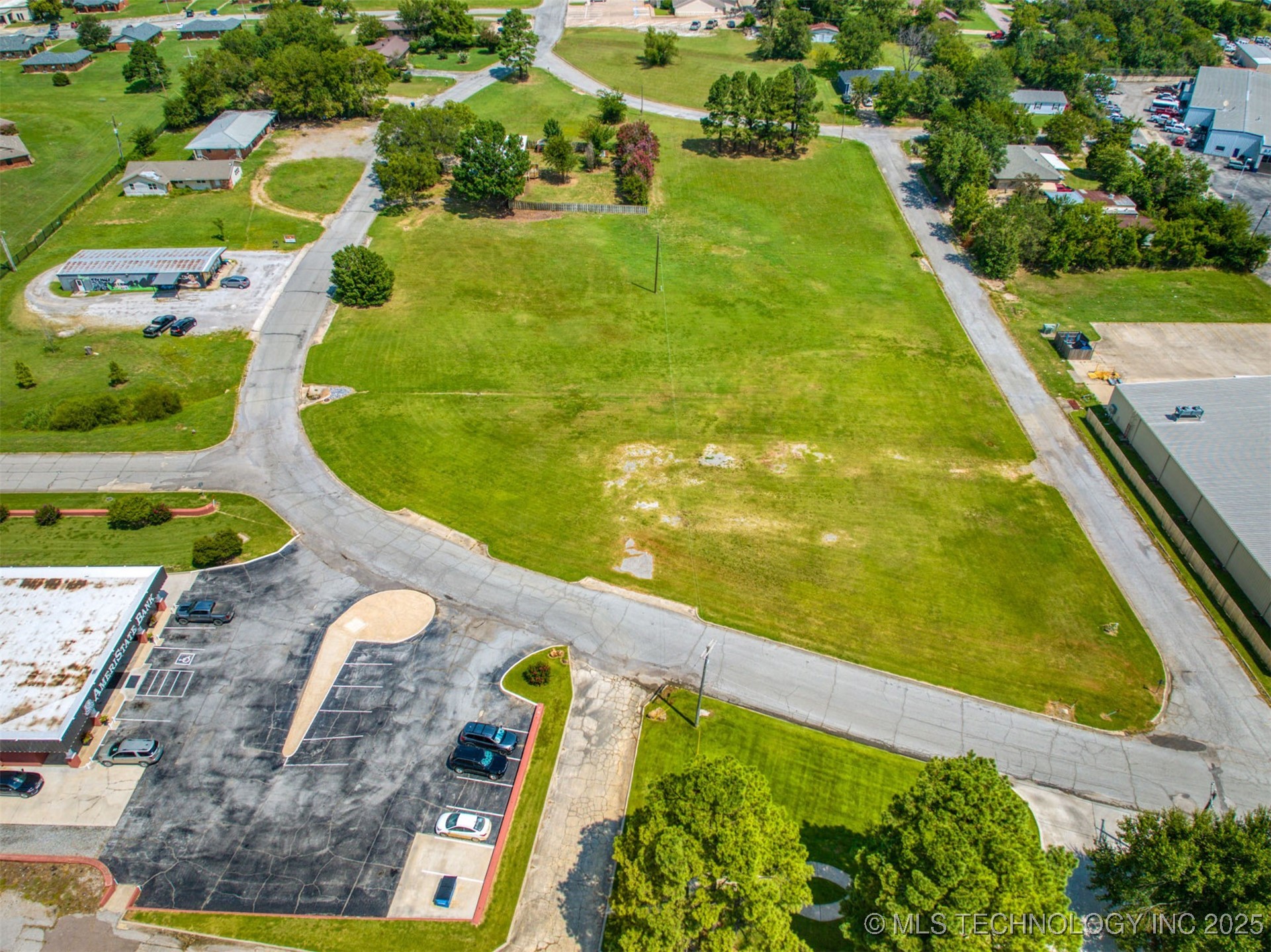 1700 Virginia Avenue Property Photo 6