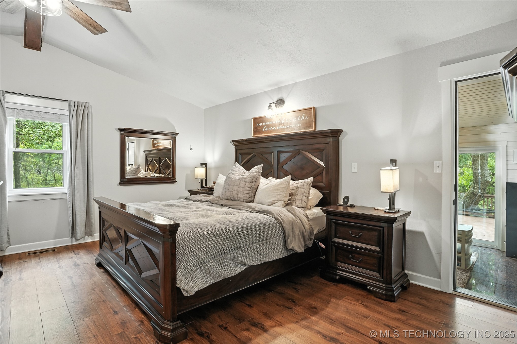 8759 W Rogers Boulevard Property Photo 15