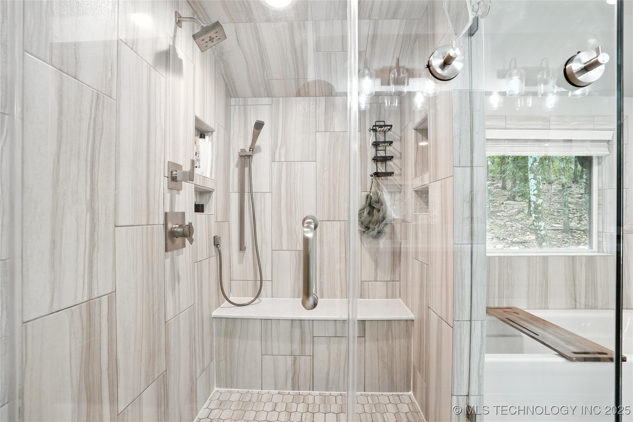 8759 W Rogers Boulevard Property Photo 22