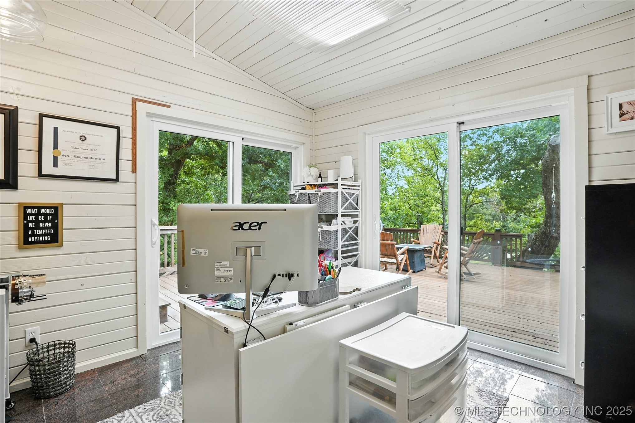 8759 W Rogers Boulevard Property Photo 24