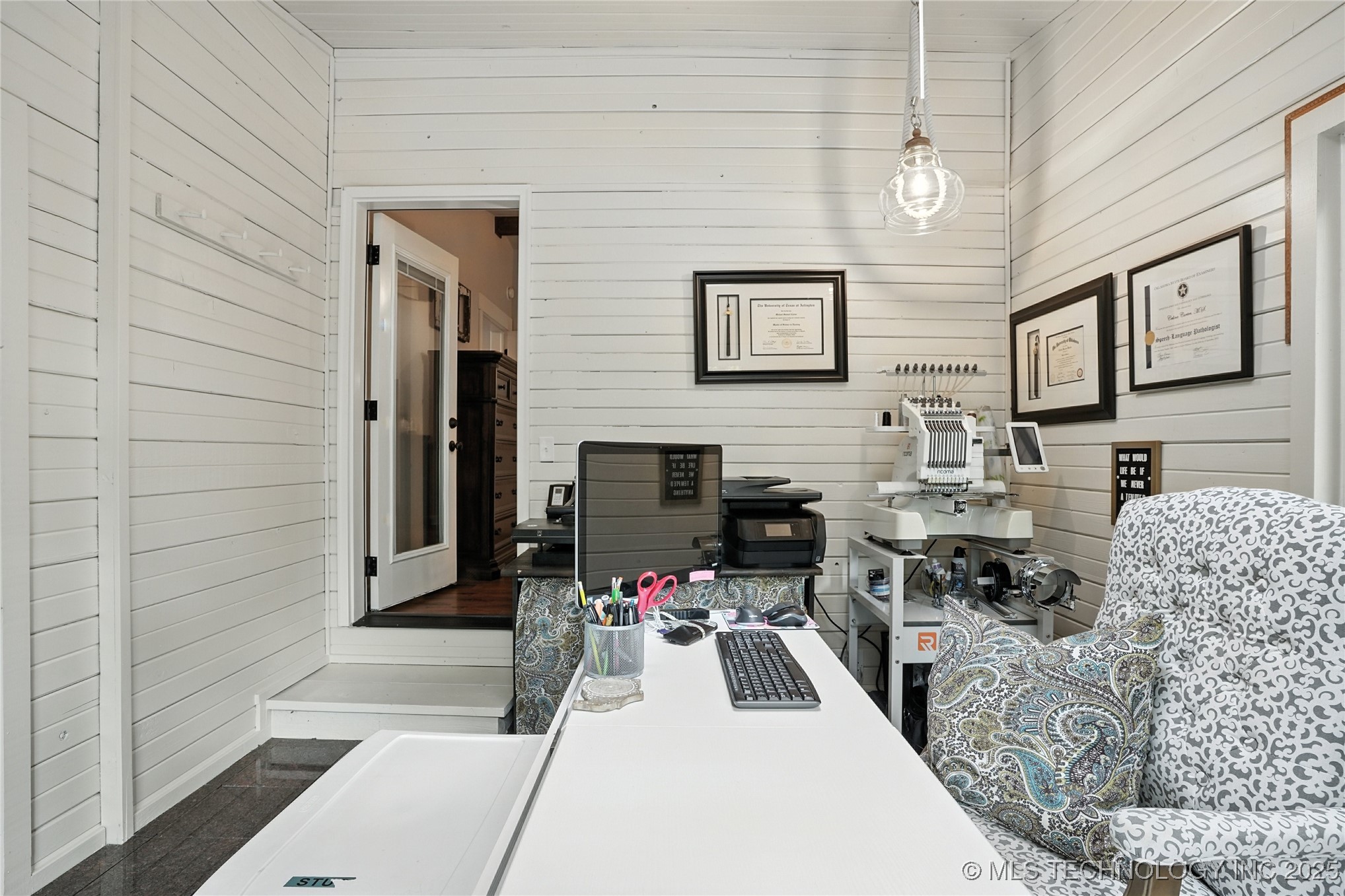 8759 W Rogers Boulevard Property Photo 25