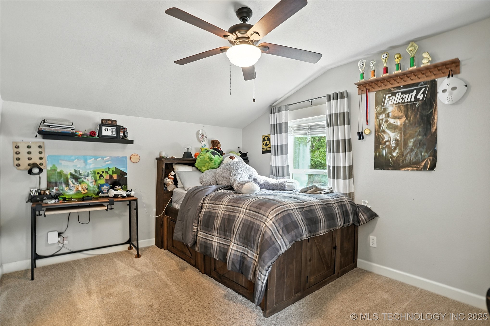 8759 W Rogers Boulevard Property Photo 30