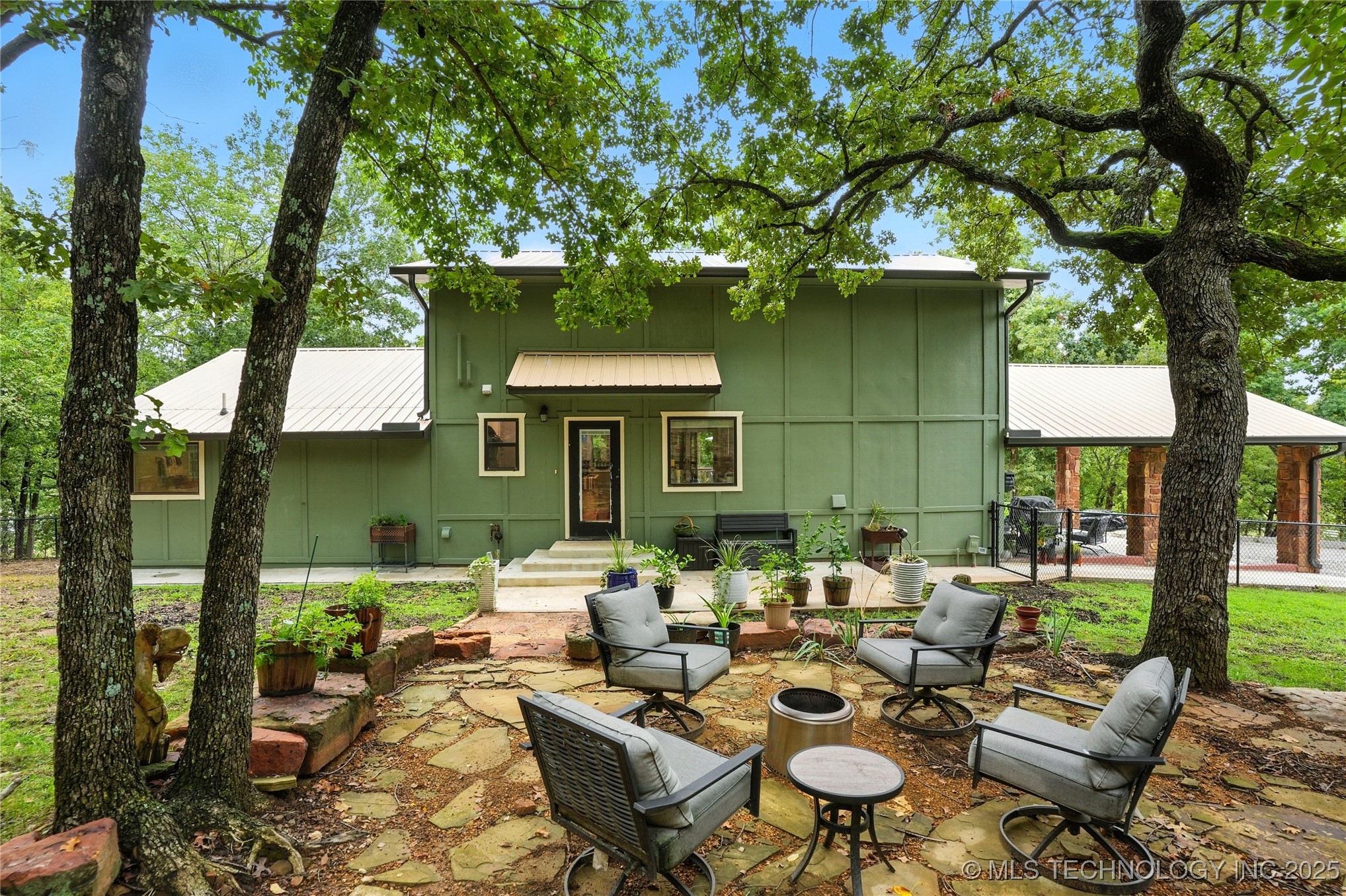 8759 W Rogers Boulevard Property Photo 52