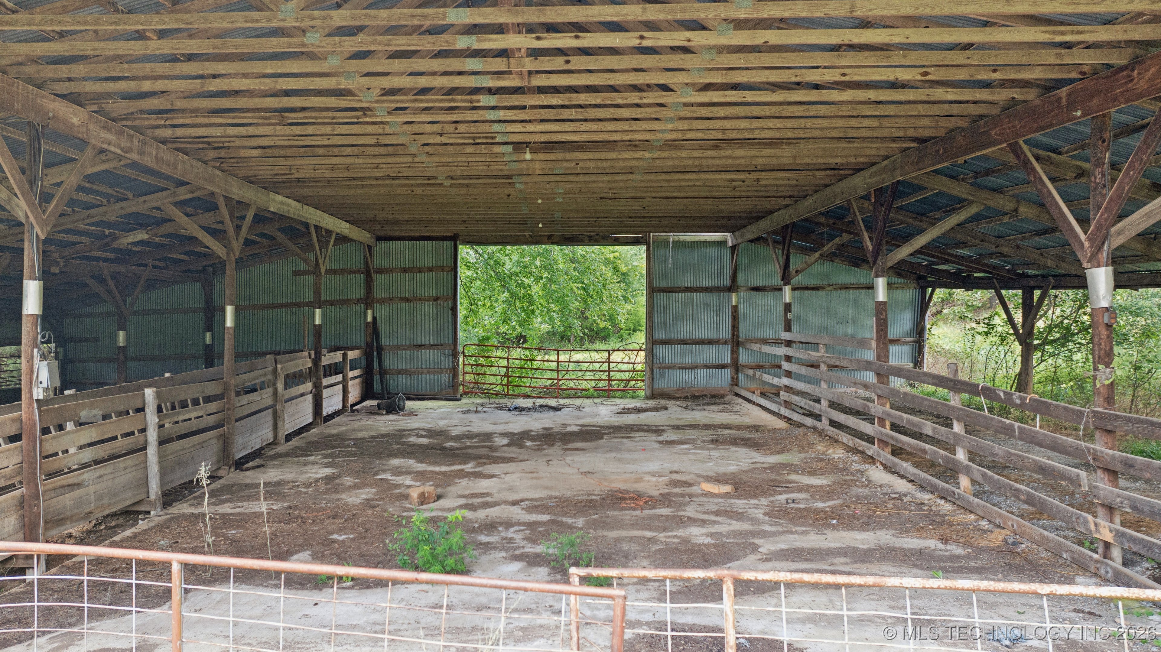 102nd Road Property Photo 22