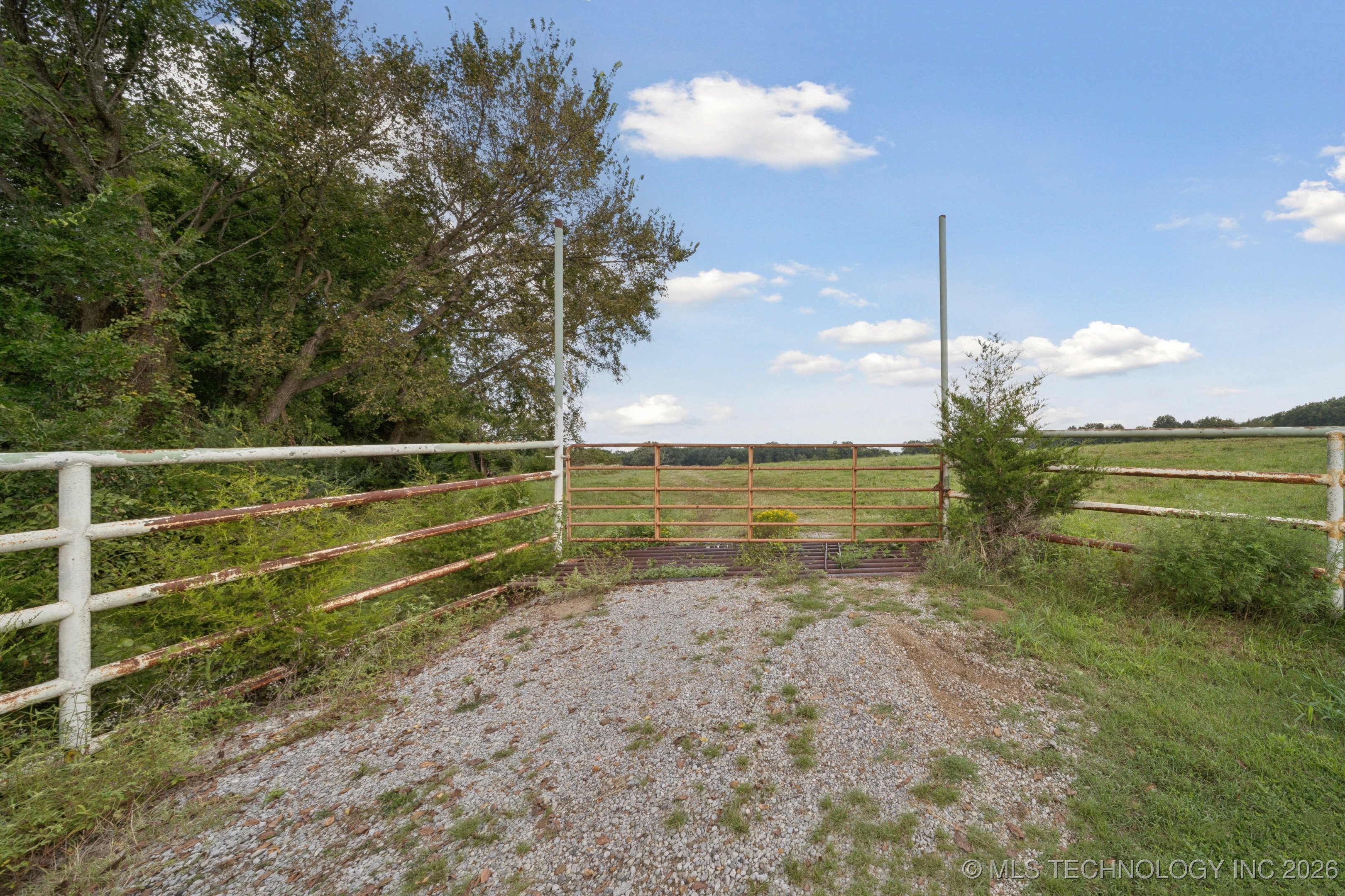 102nd Road Property Photo 26