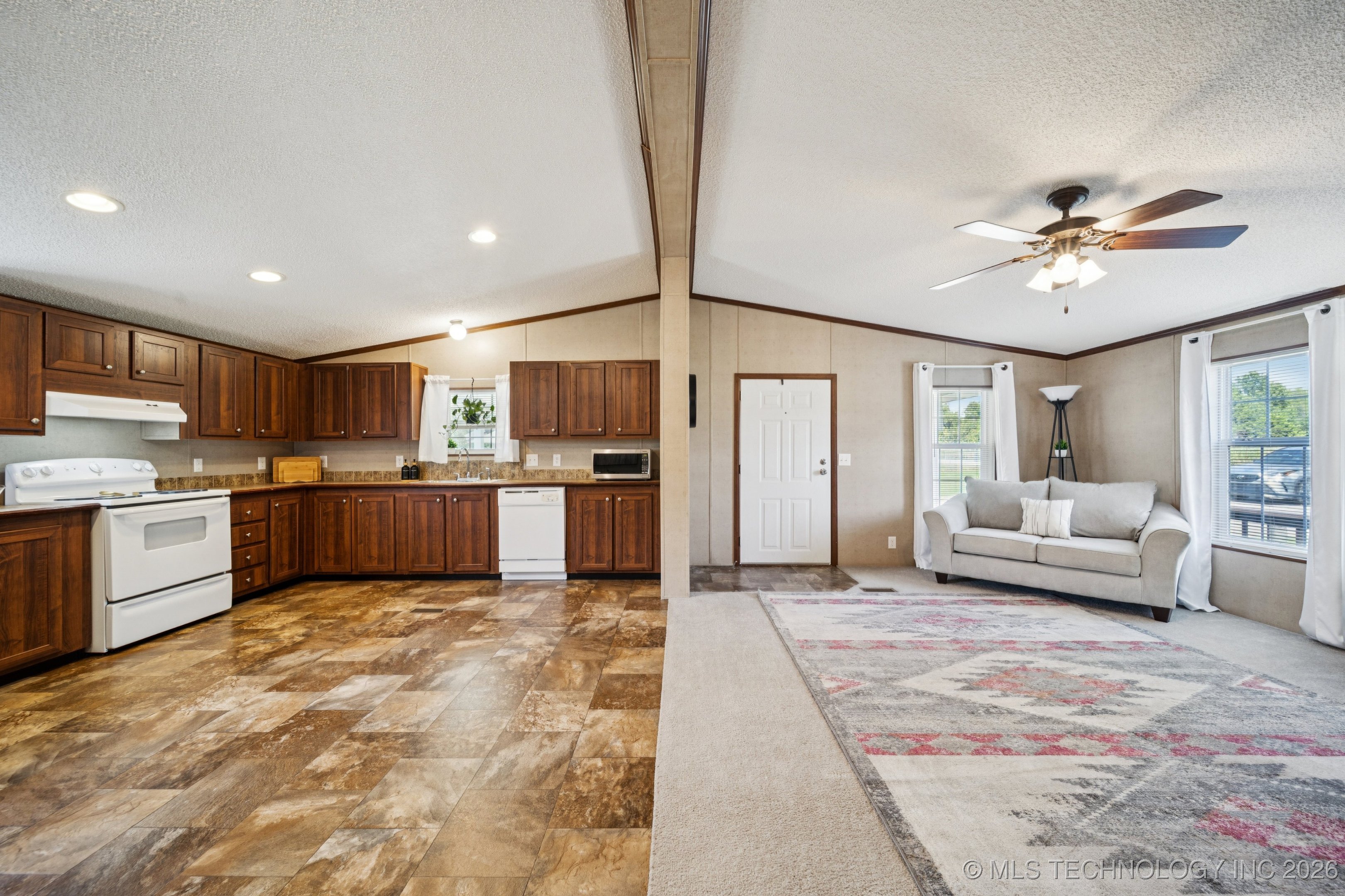 16165 Prairie Bell Road Property Photo 11