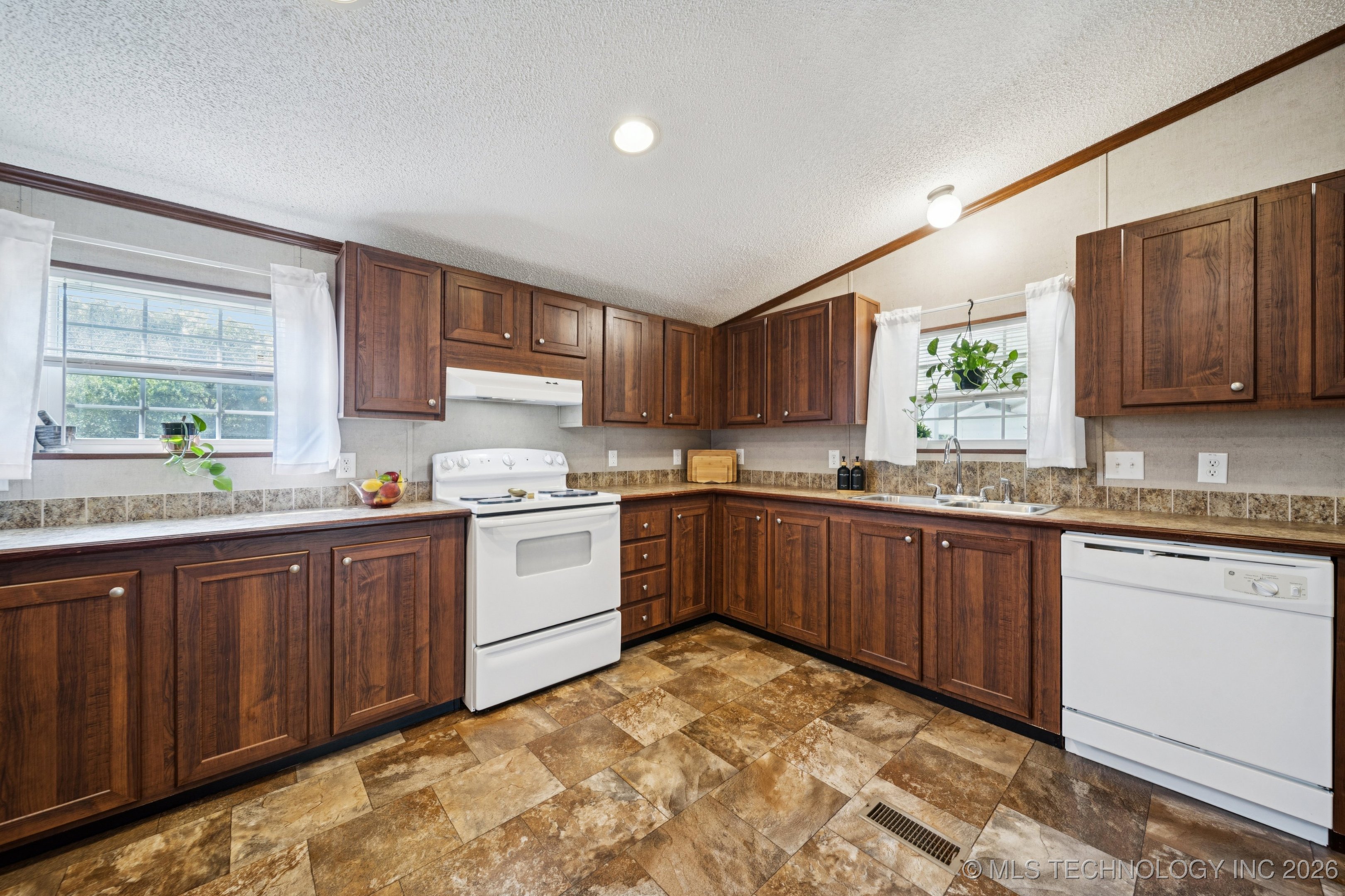 16165 Prairie Bell Road Property Photo 13