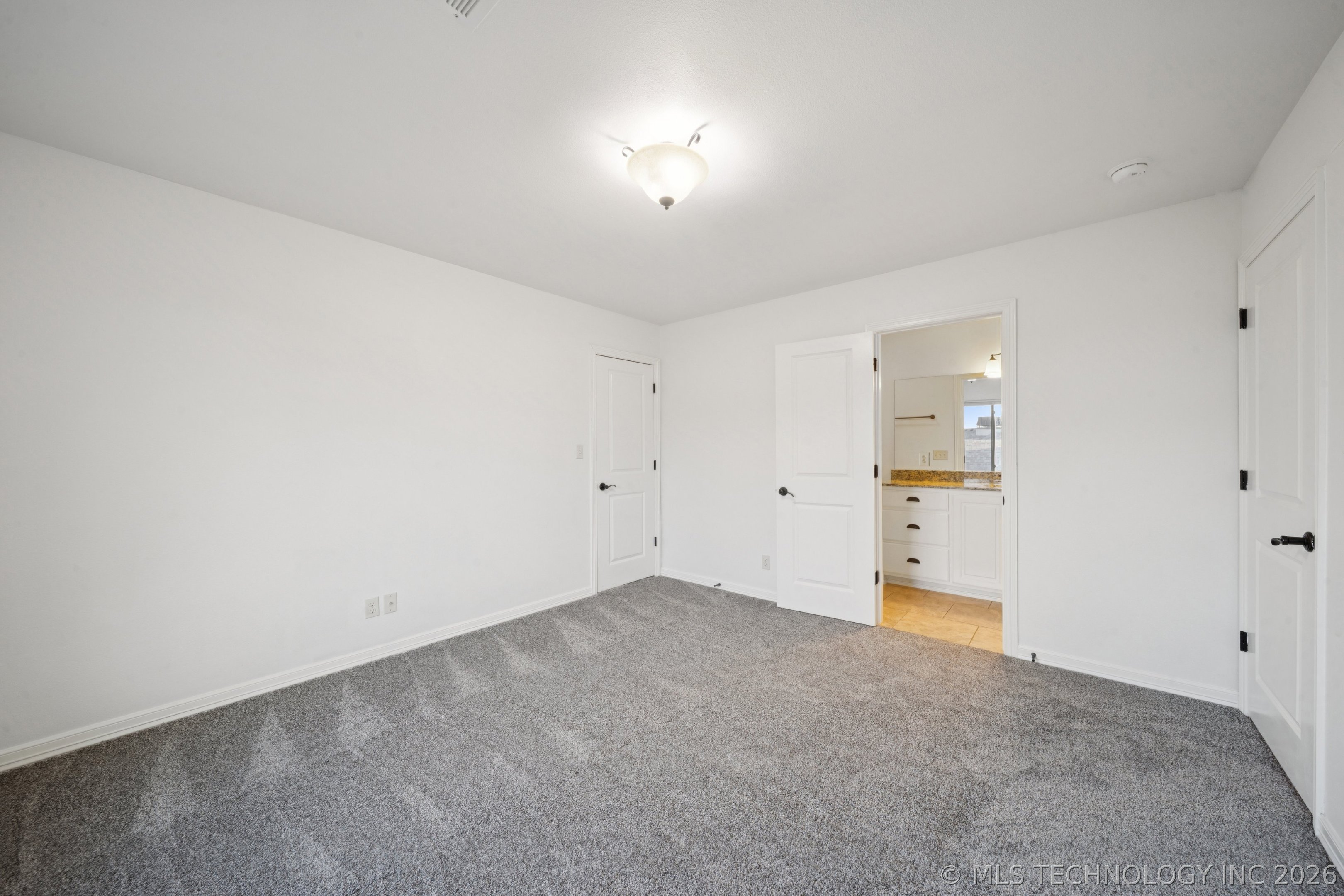 12723 S 3rd Street Property Photo 41