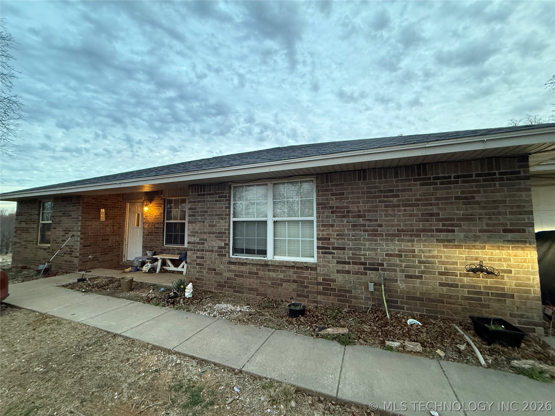 1416 Richland Property Photo 2