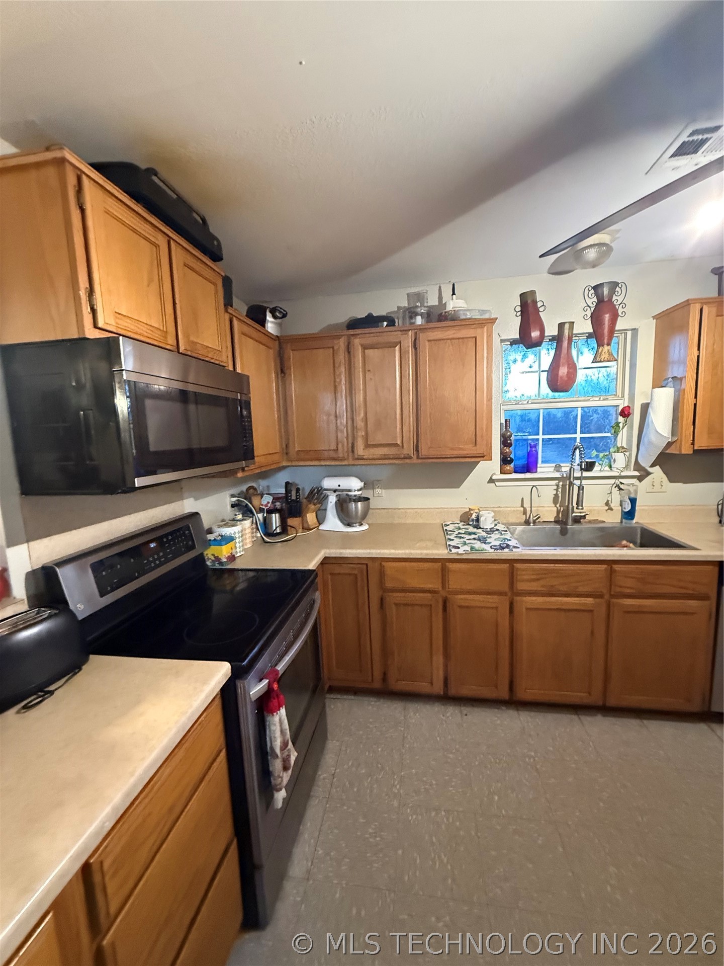 1416 Richland Property Photo 5