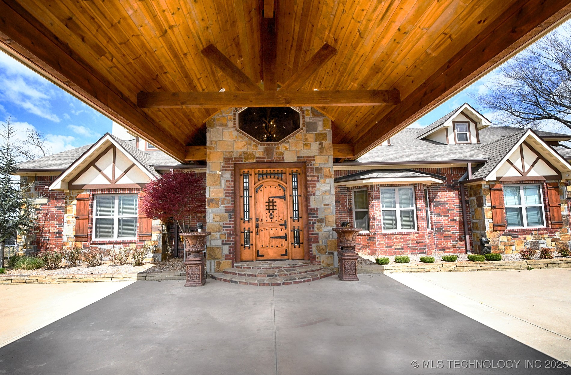 460181 E 1120 Road Property Photo 5