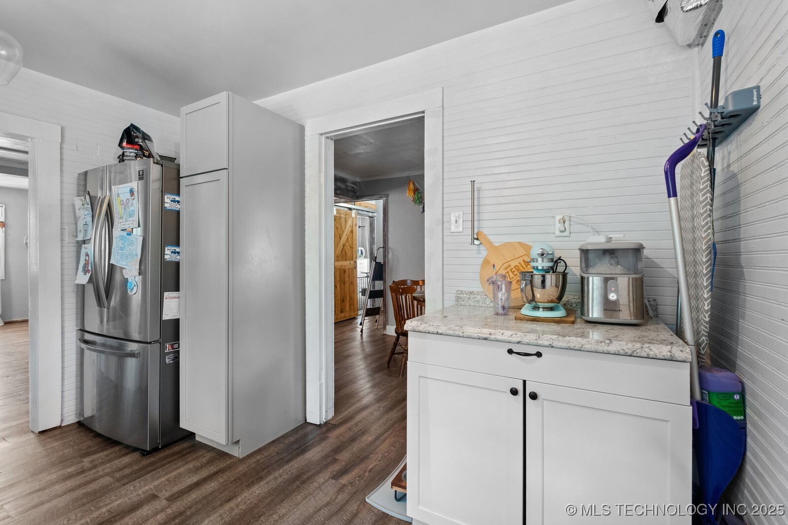 901 W Cherokee Property Photo 13