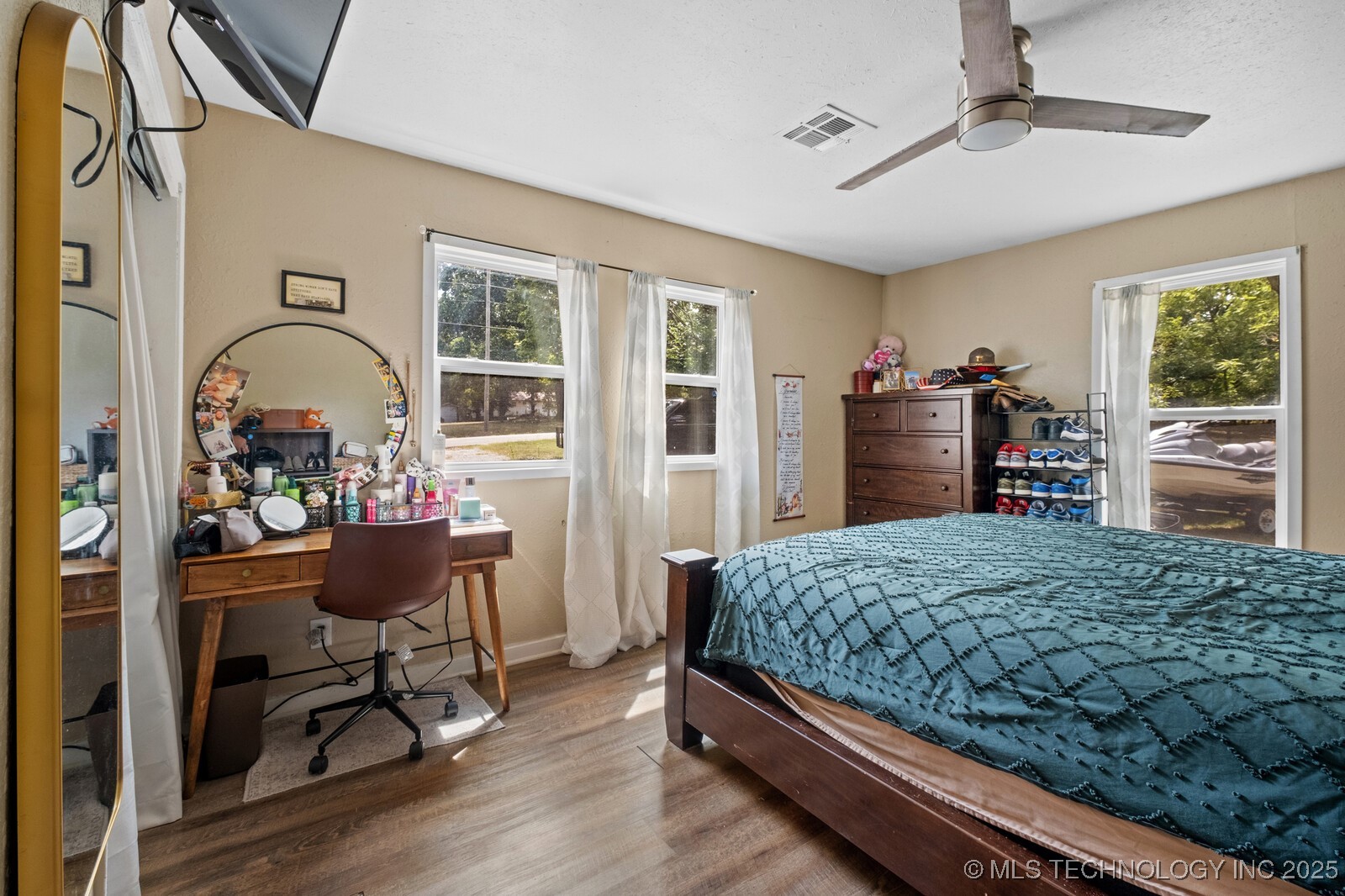 901 W Cherokee Property Photo 16