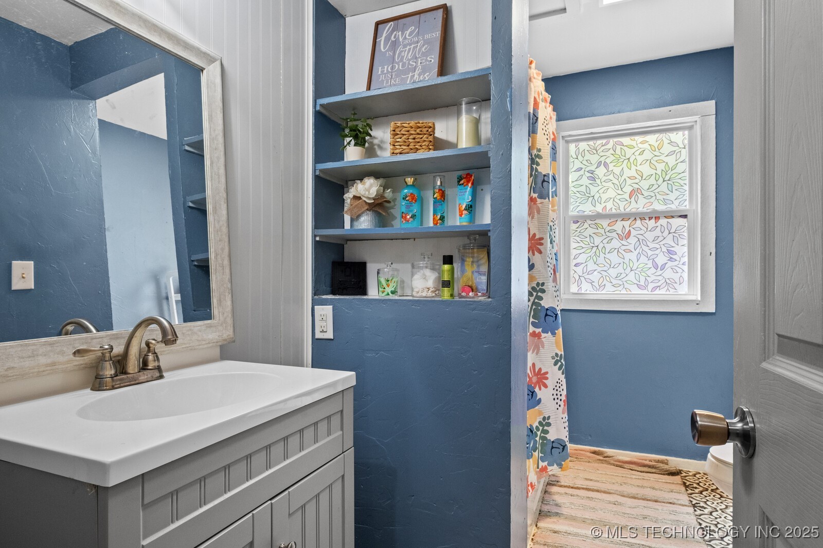 901 W Cherokee Property Photo 18