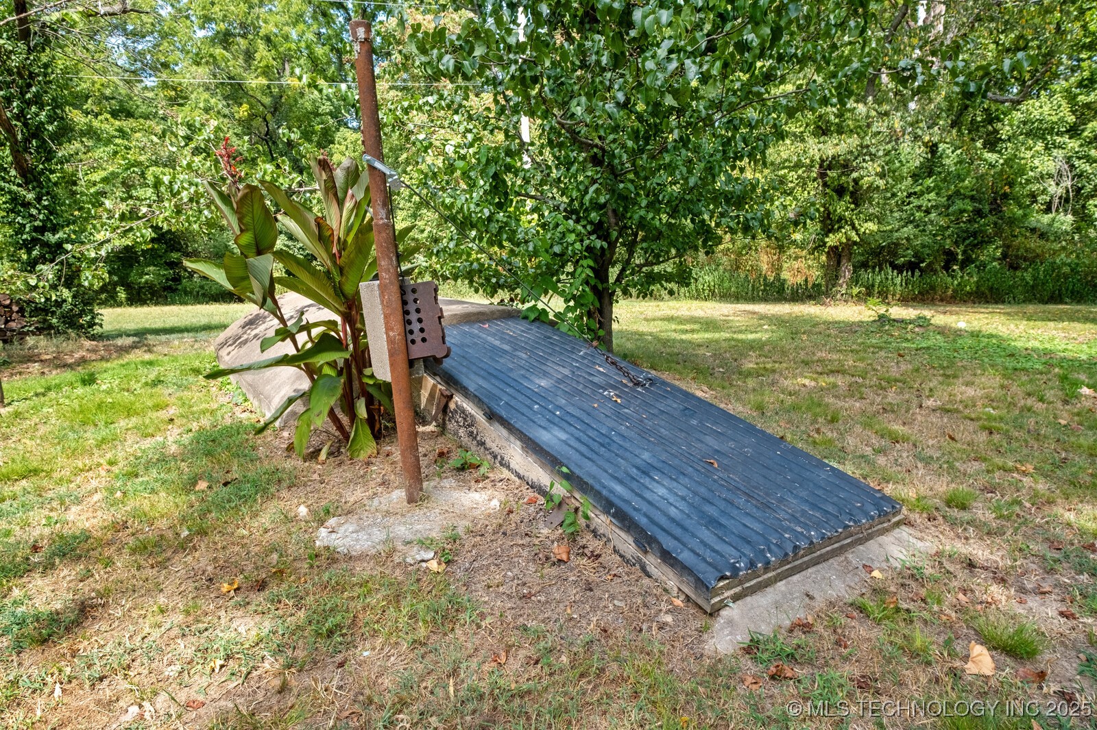 901 W Cherokee Property Photo 24