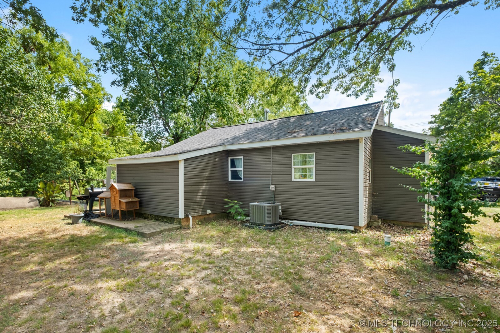 901 W Cherokee Property Photo 27