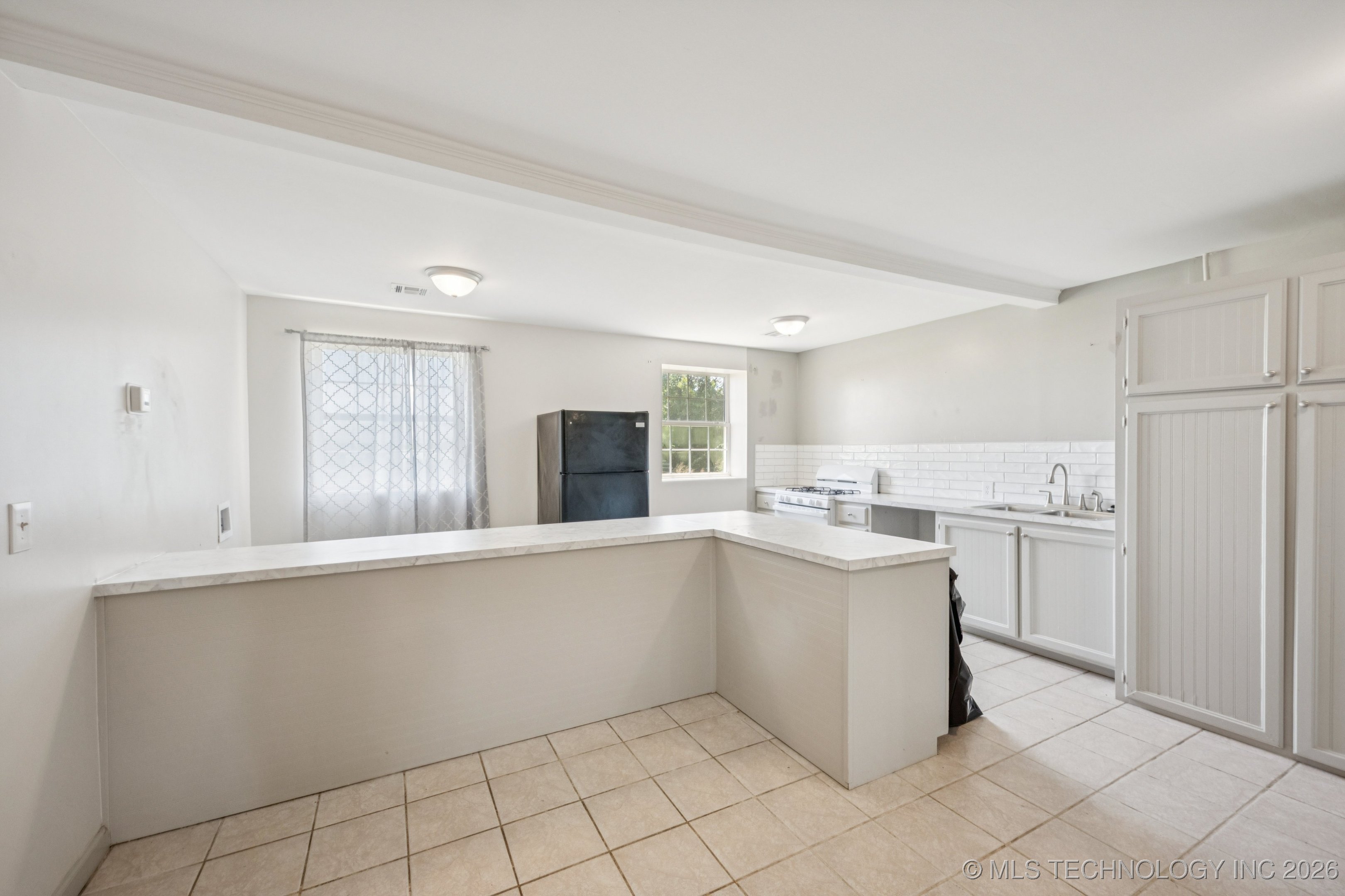 2251 S 64th Street West Property Photo 2