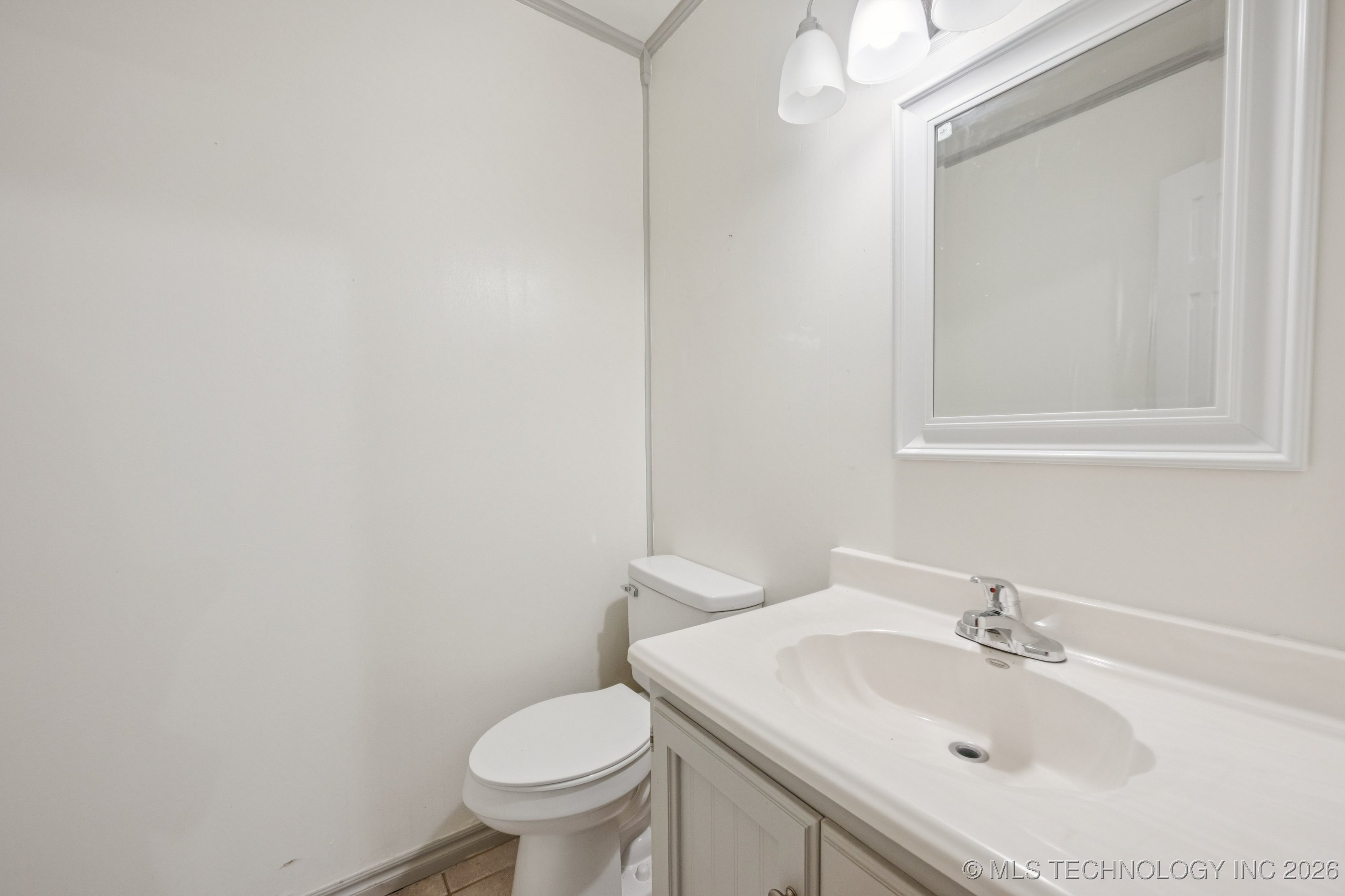 2251 S 64th Street West Property Photo 8