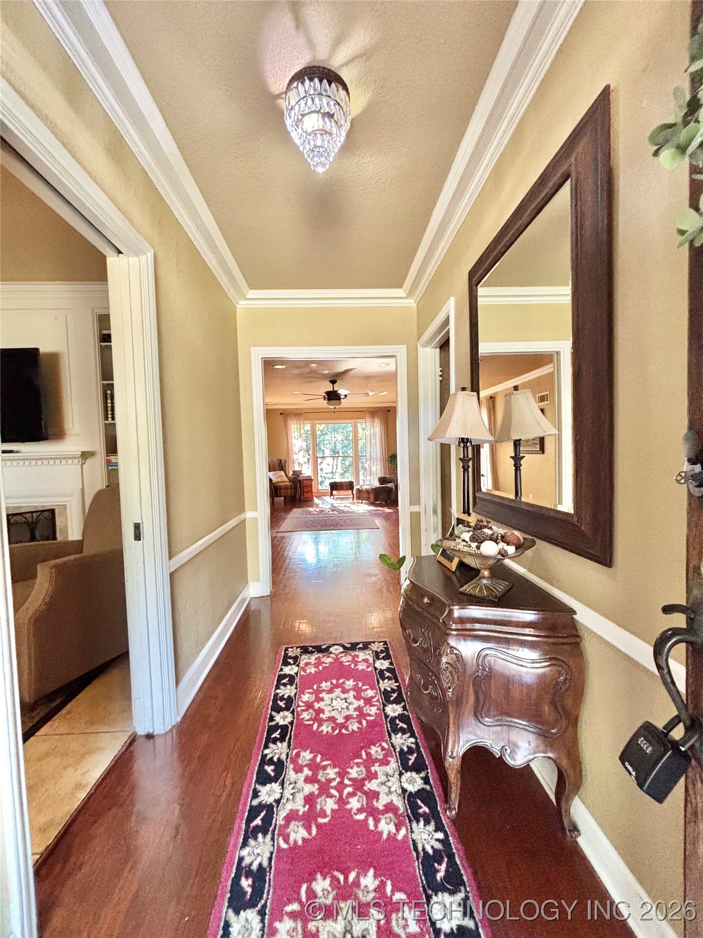 1406 Country Club Road Property Photo 8