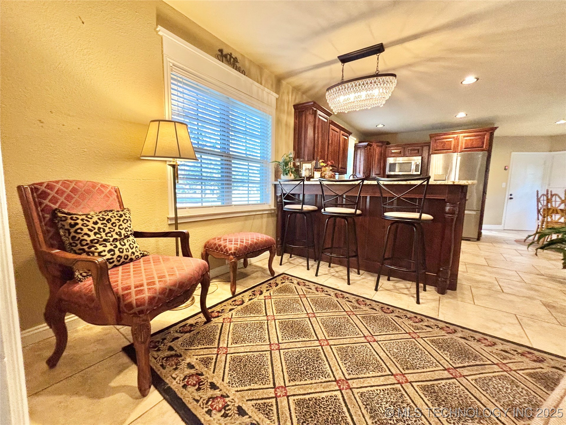 1406 Country Club Road Property Photo 9