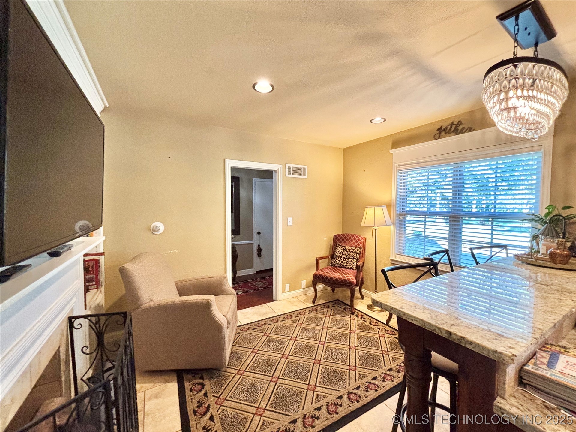 1406 Country Club Road Property Photo 12