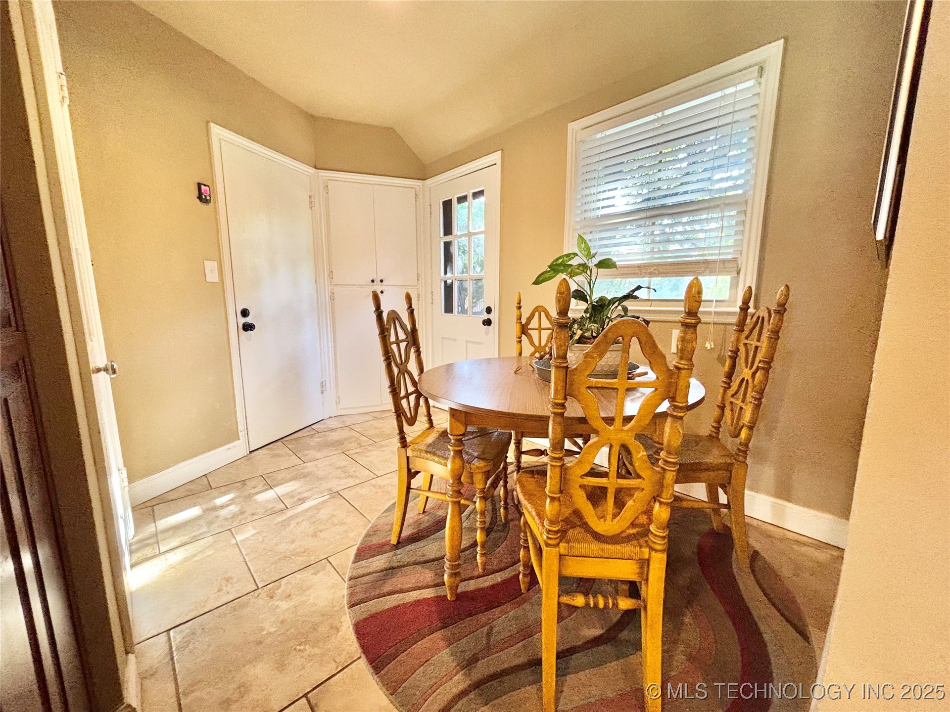 1406 Country Club Road Property Photo 16