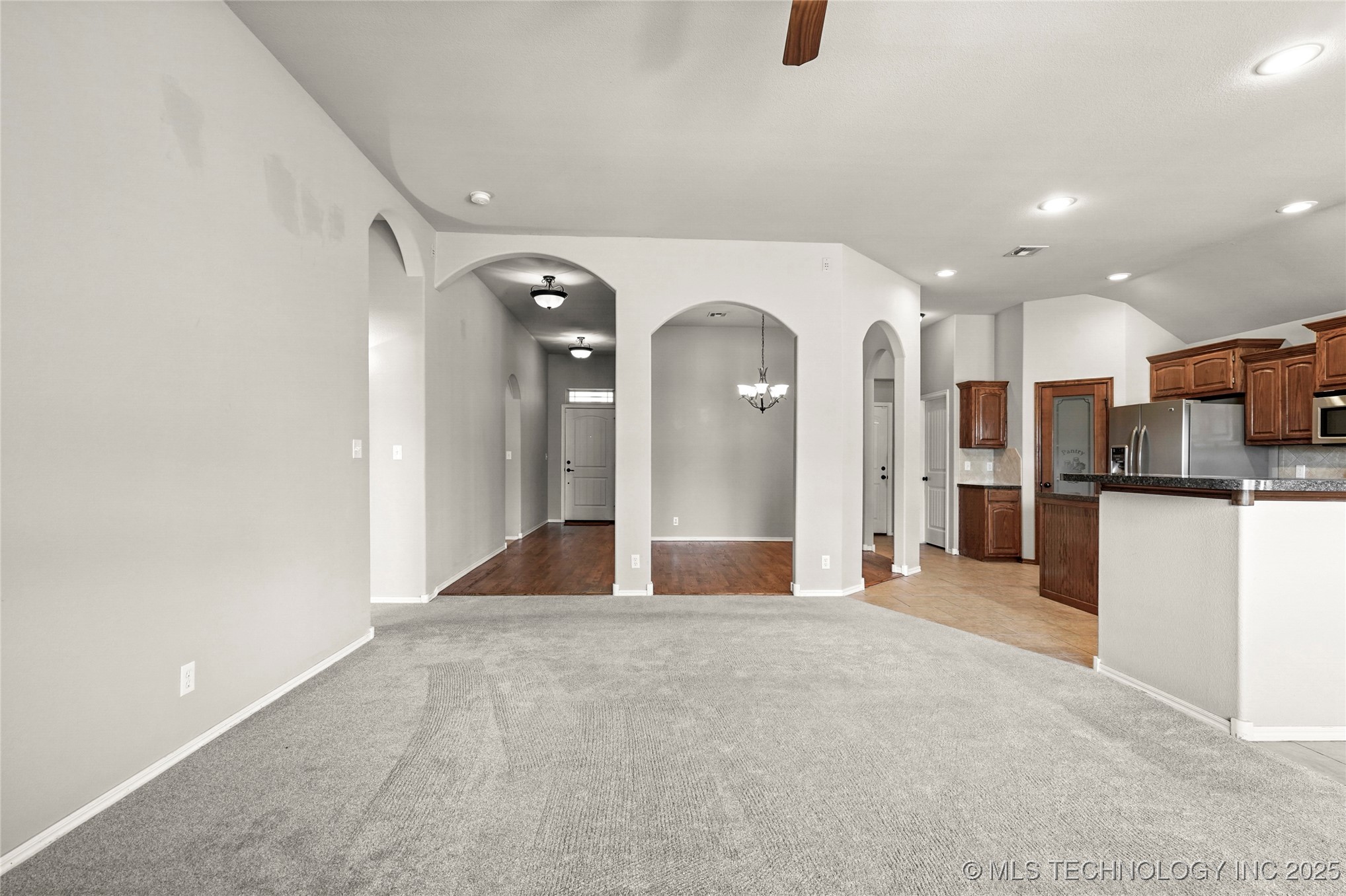 5016 E El Paso Street Property Photo 6