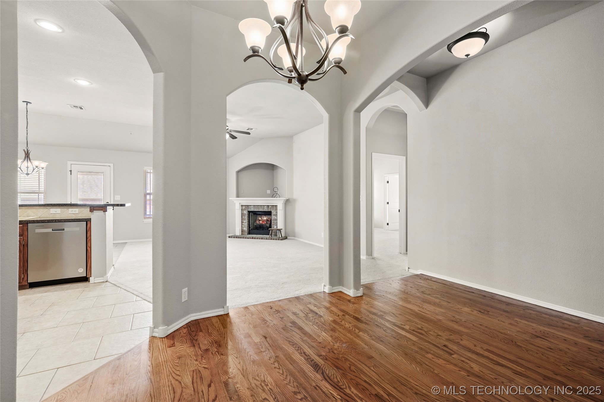 5016 E El Paso Street Property Photo 8