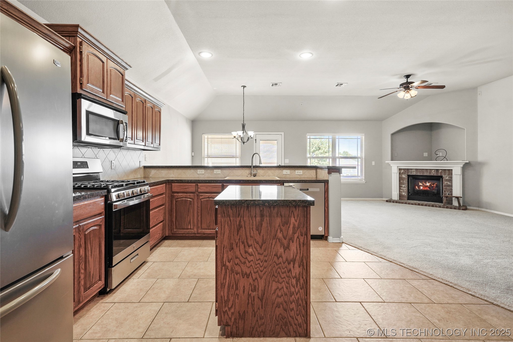 5016 E El Paso Street Property Photo 12