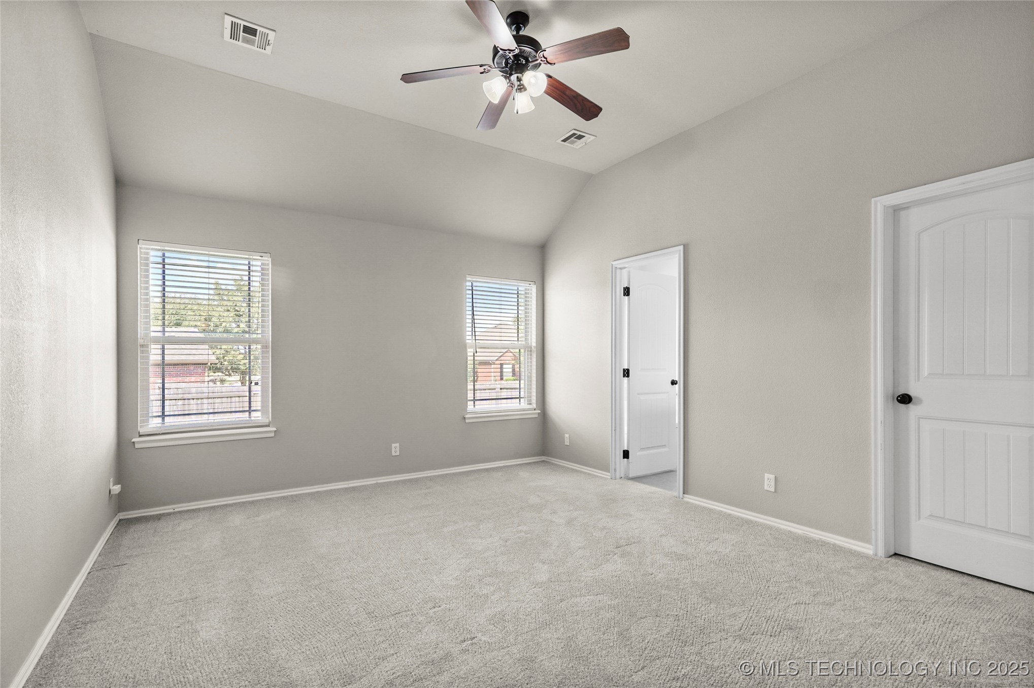 5016 E El Paso Street Property Photo 14