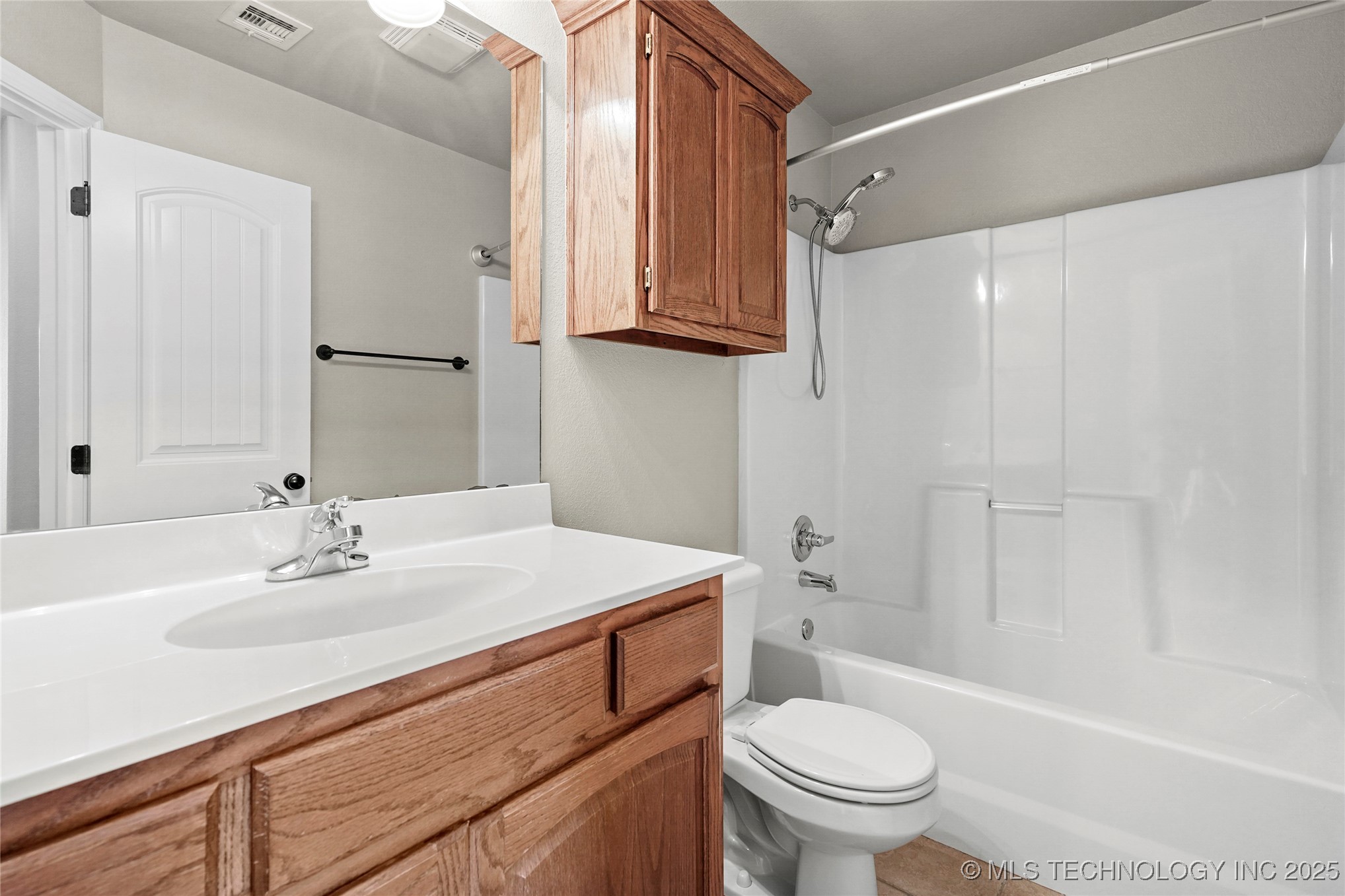 5016 E El Paso Street Property Photo 20