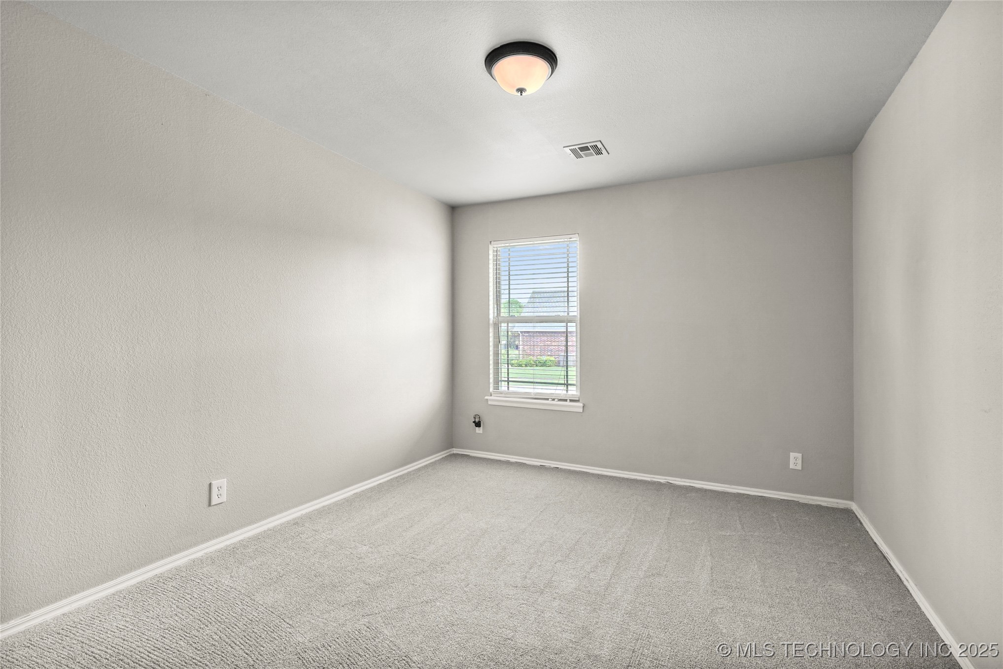 5016 E El Paso Street Property Photo 23