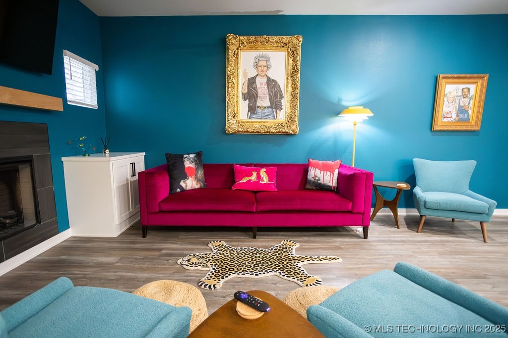 507 W Fort Worth Street Property Photo 5