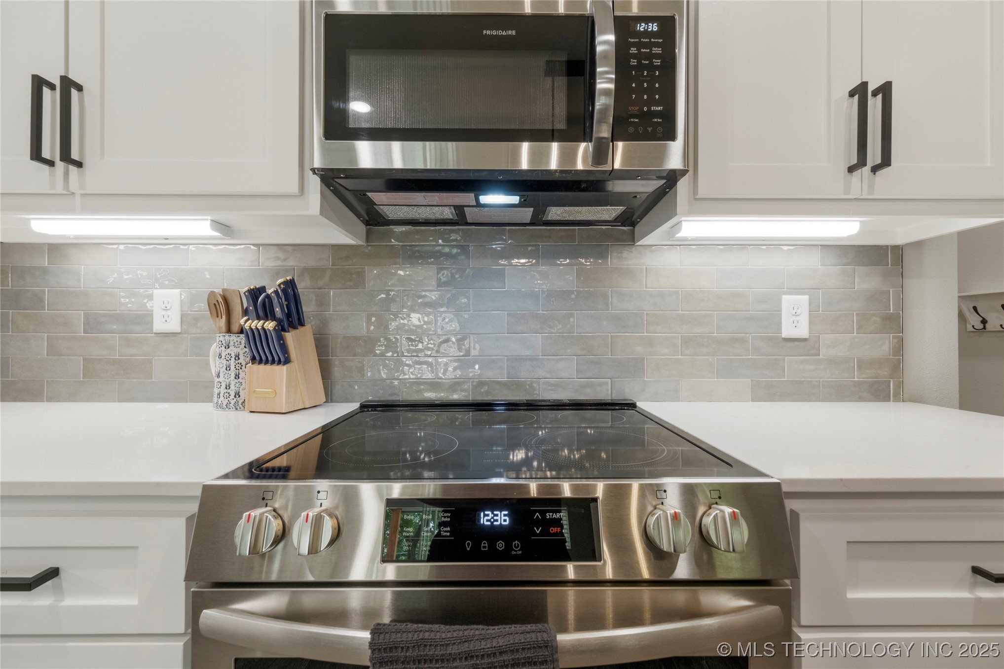 507 W Fort Worth Street Property Photo 20