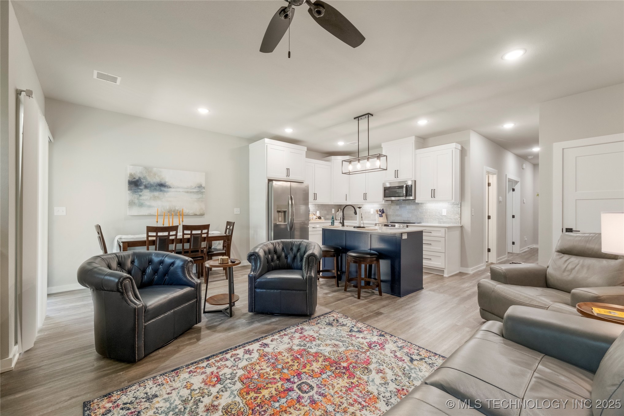 507 W Fort Worth Street Property Photo 21