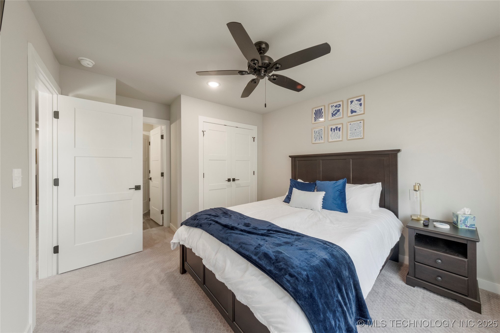 507 W Fort Worth Street Property Photo 31