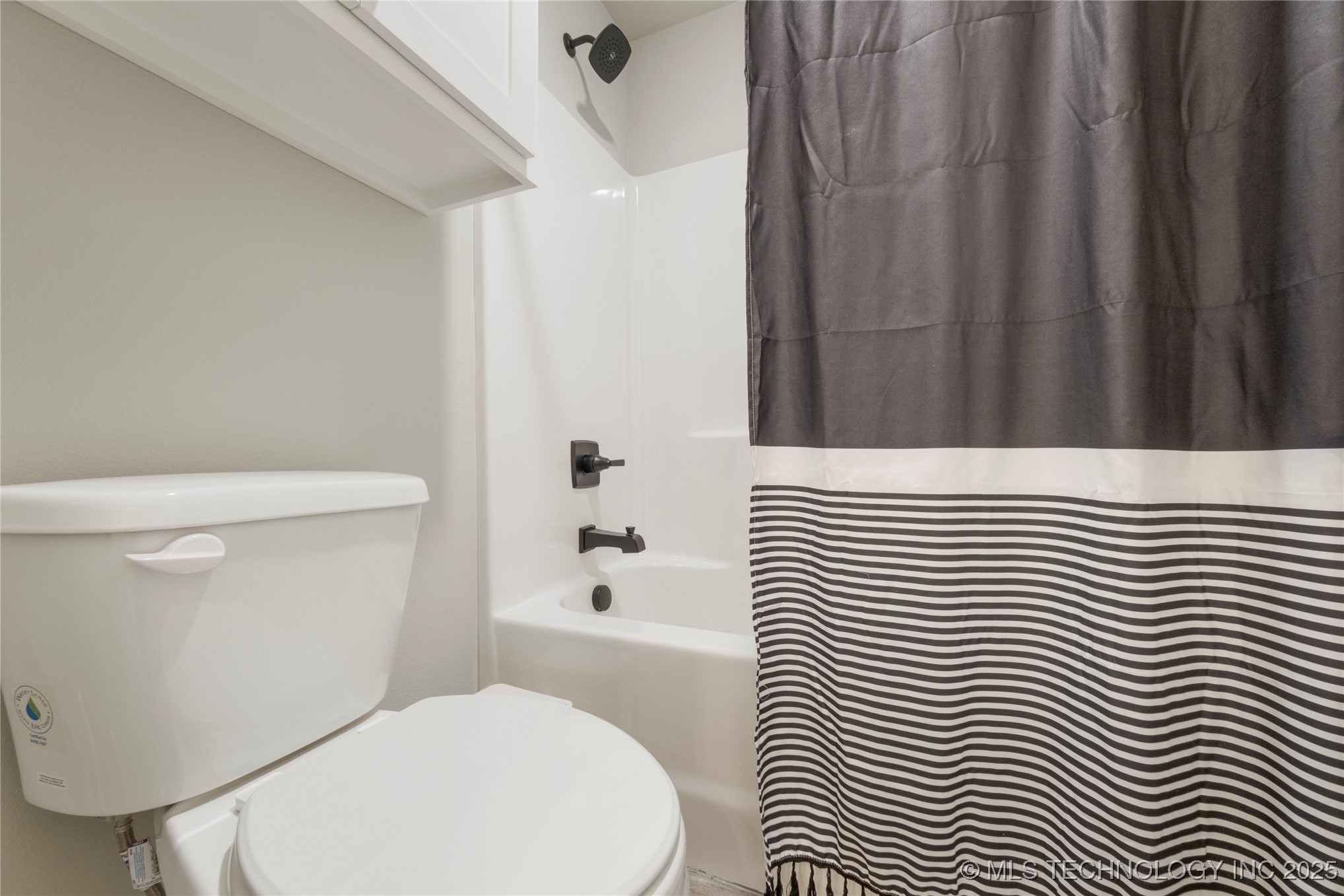 507 W Fort Worth Street Property Photo 35